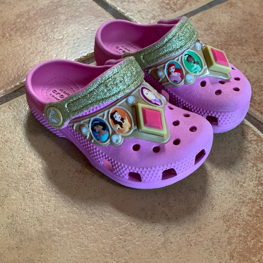 Crocs Toddler Classic Disney Princess Lights Clog Size C7